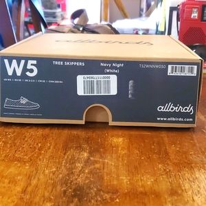 Allbirds tree skipper